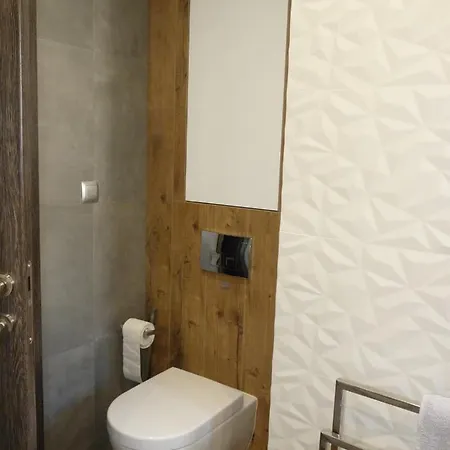 Nad Jeziorem Sport I Rekreacja * 厄尔科